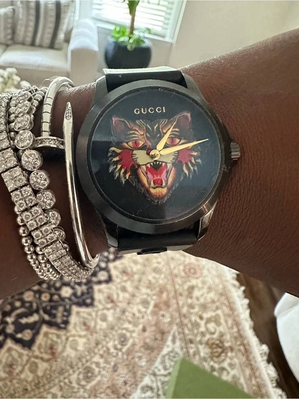 Gucci men watch